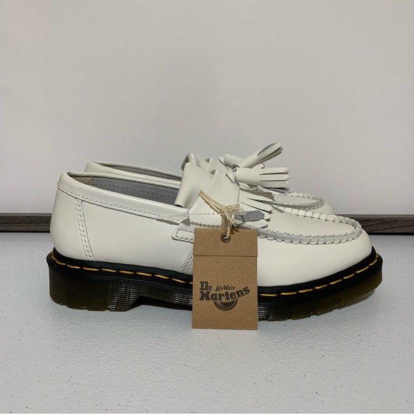 The Dr. Martens Adrian Yellow Stitch Leather Tassel Loafers-Size 7 NWT - Picture 1 of 12